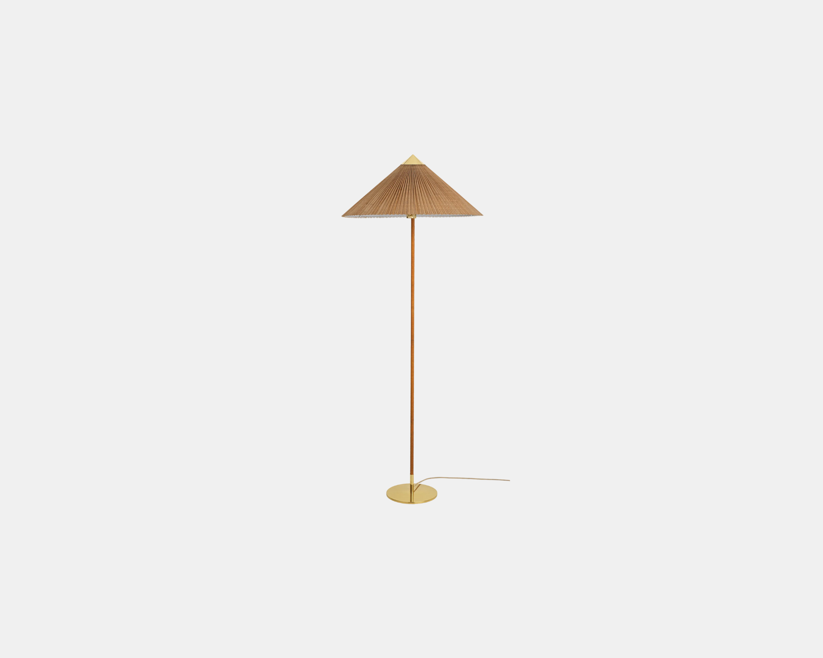 9602 Floor Lamp