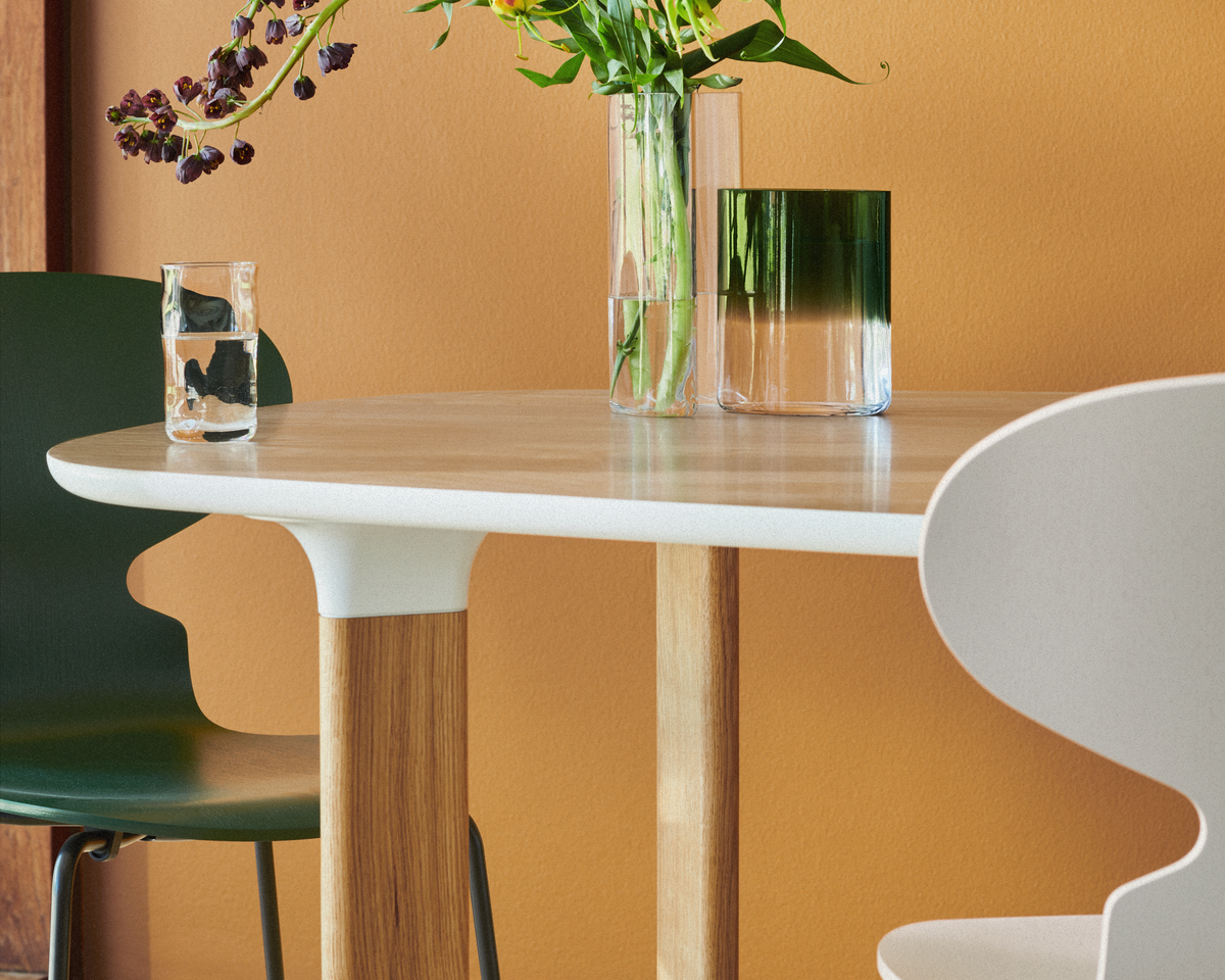 Ant™ Chair - Lacquered Veneer