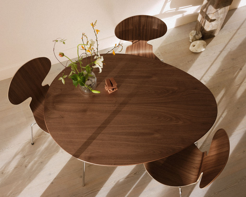 Ant™ Chair, 3 Legs - Clear Lacquered Veneer