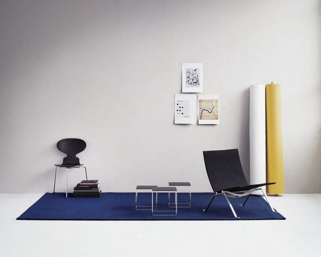Ant™ Chair, 3 Legs - Lacquered Veneer