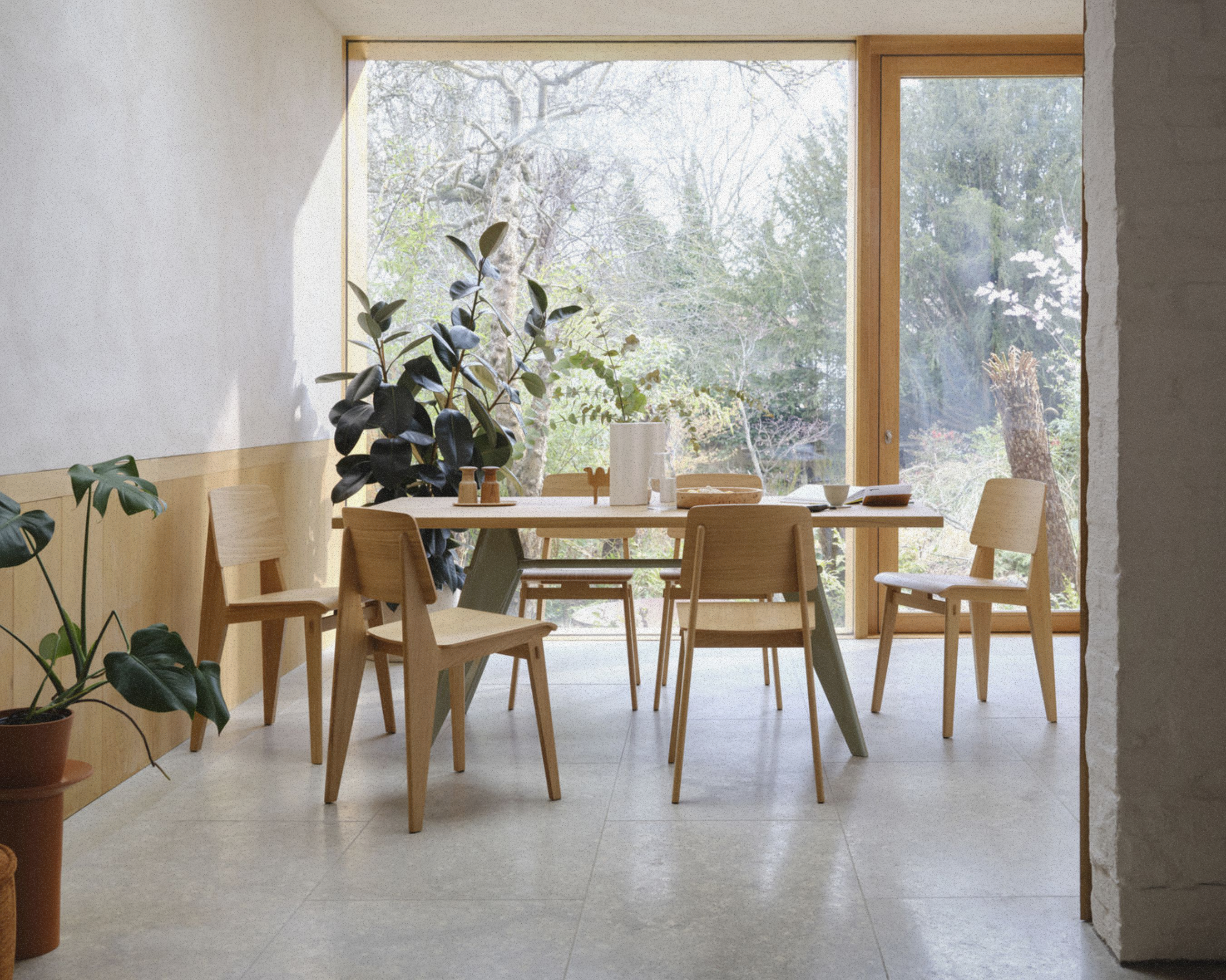 EM Table