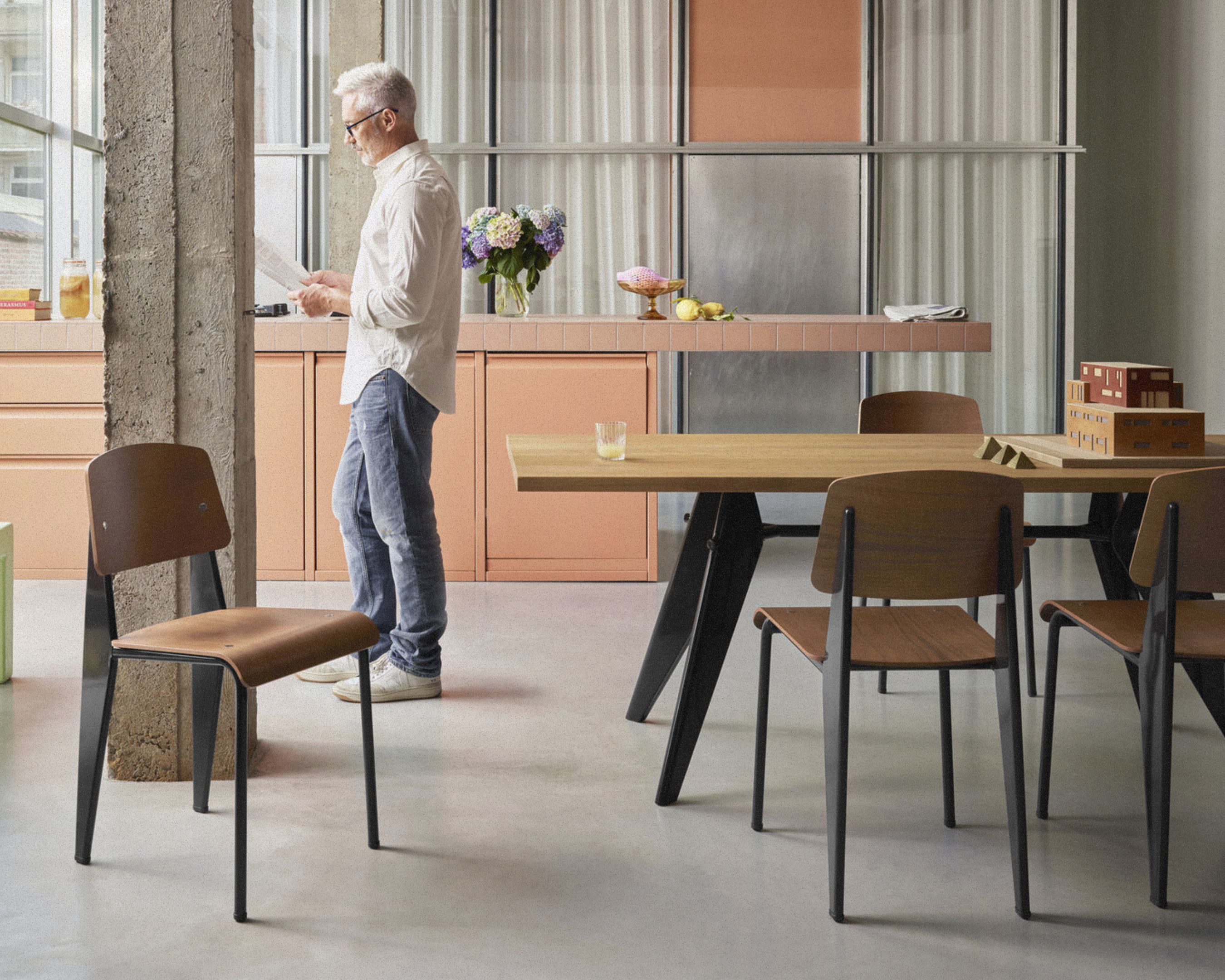 EM Table