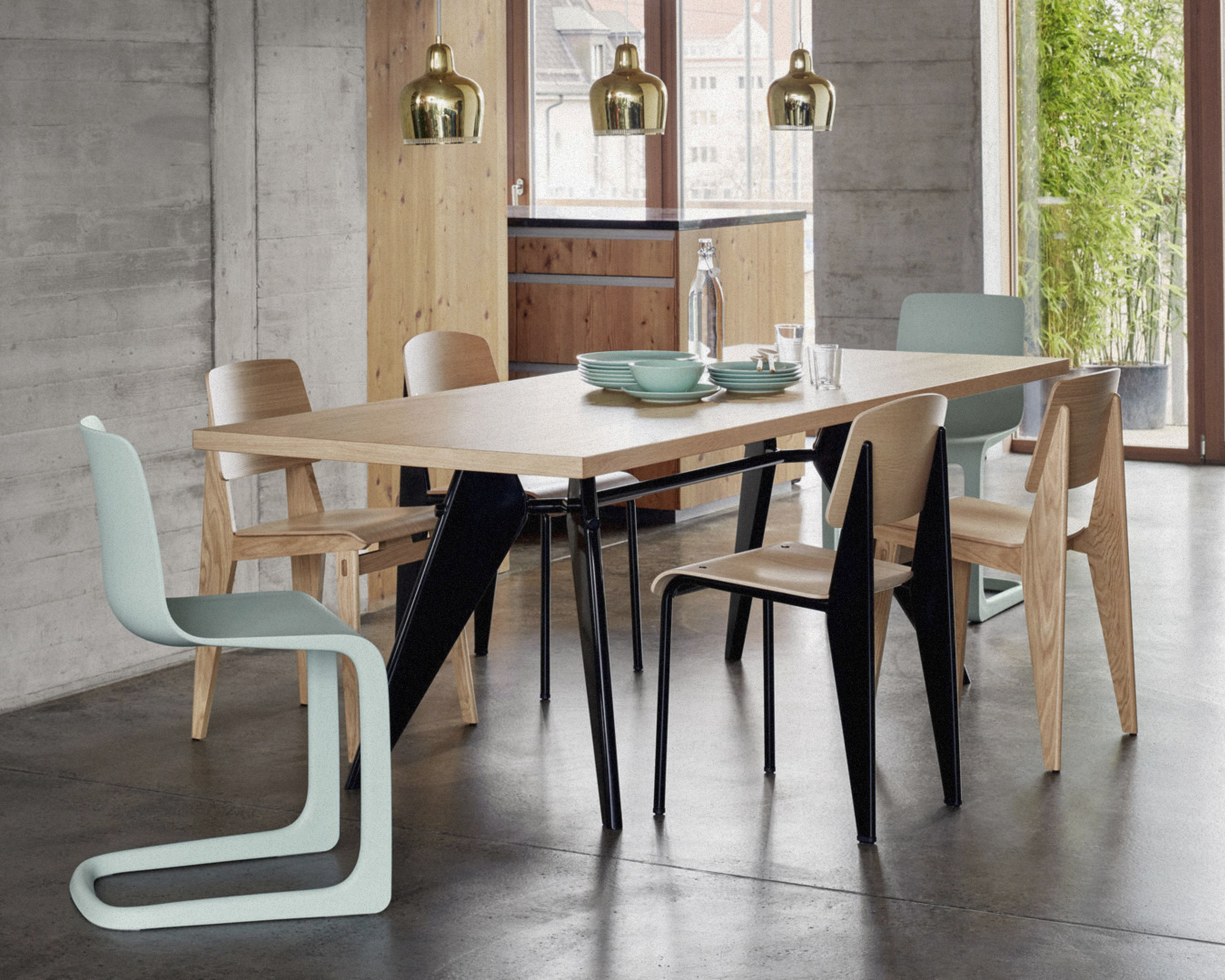 EM Table