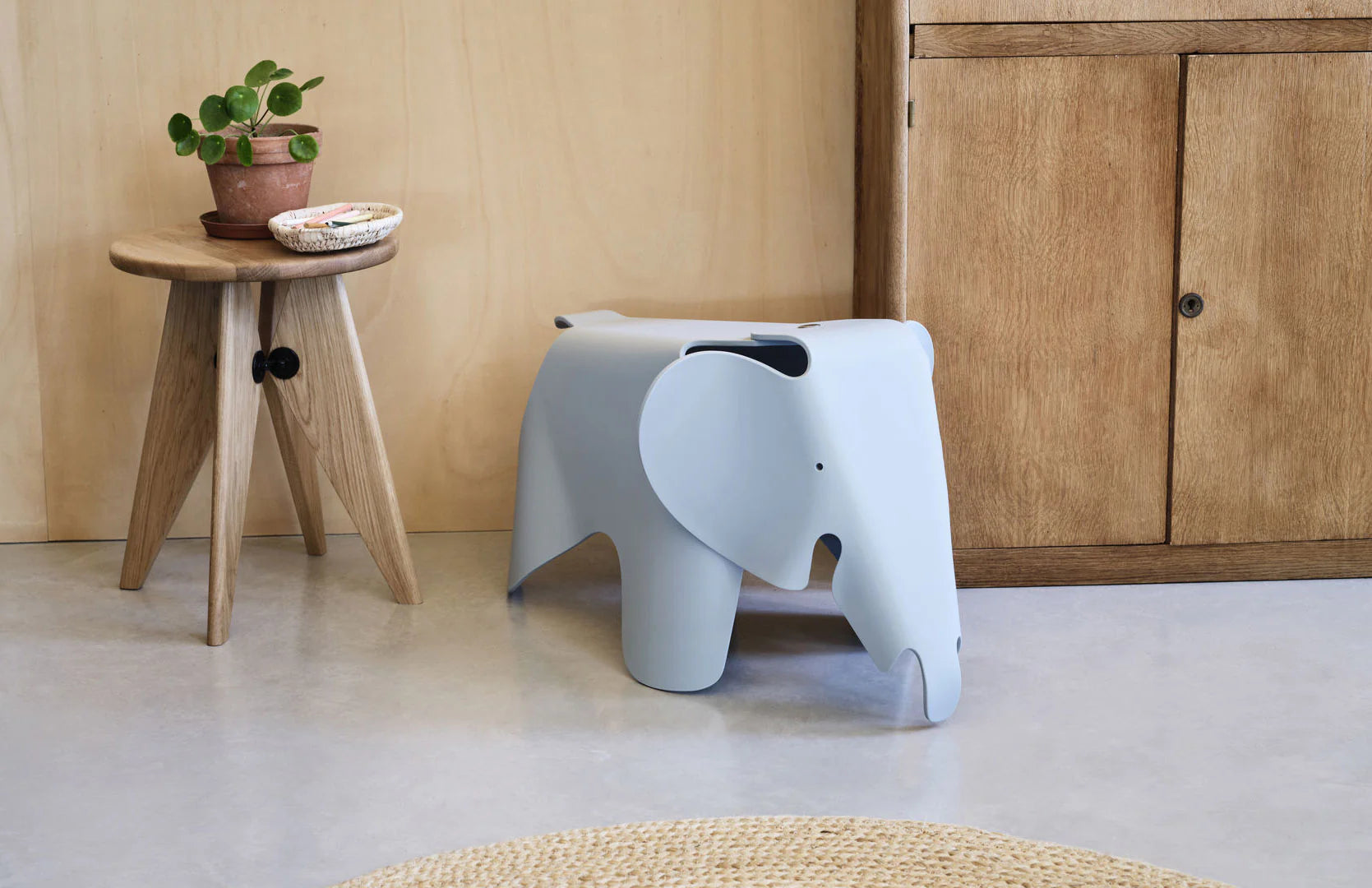 Eames Elephant