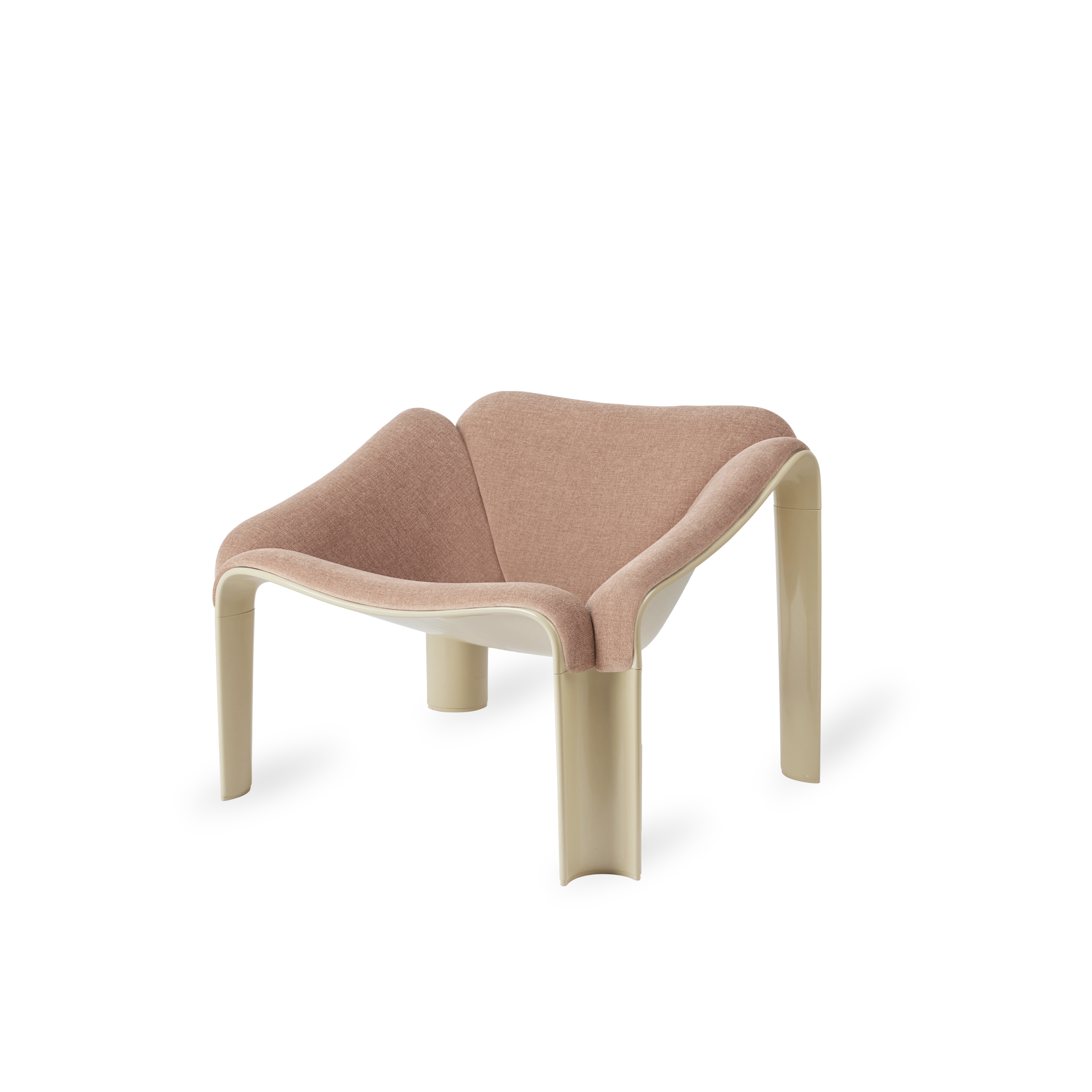 F300 Lounge Chair