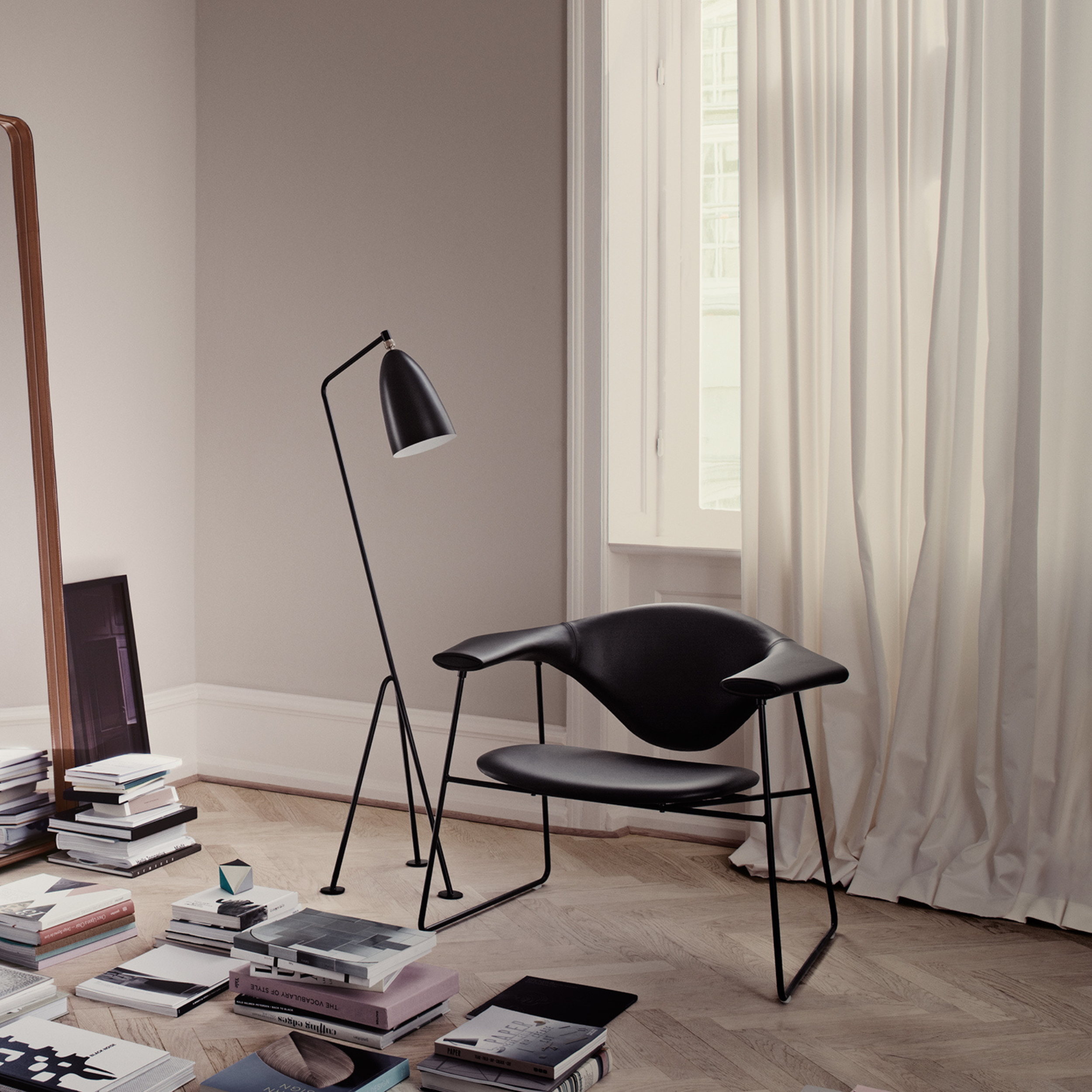 Gräshoppa Floor Lamp