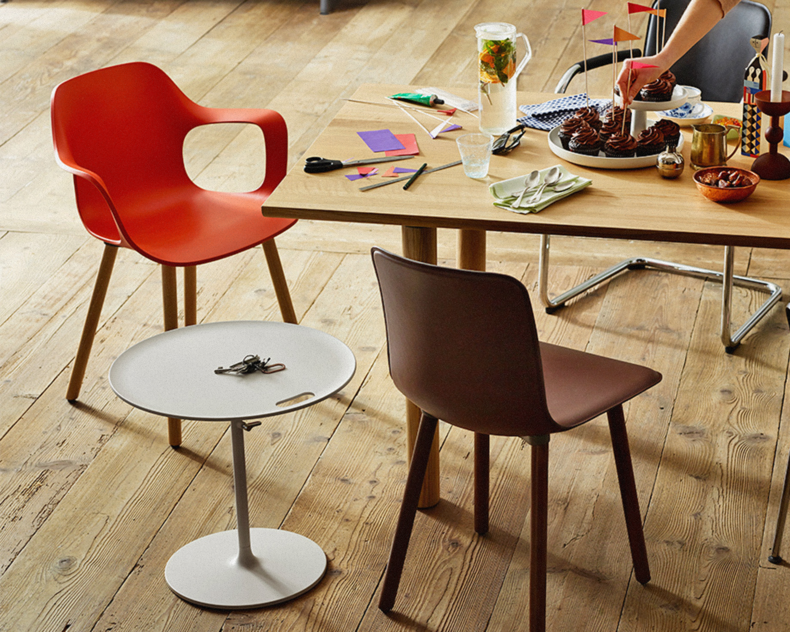 HAL RE Armchair Wood