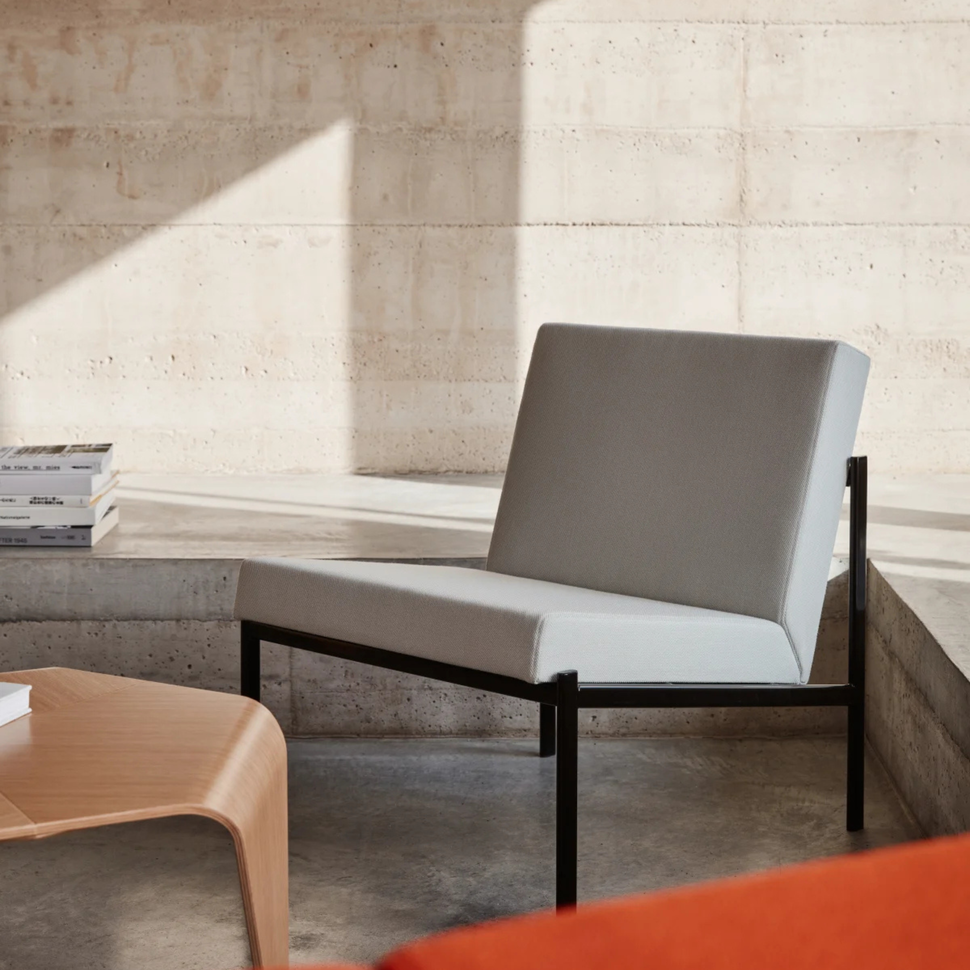 Kiki Lounge Chair