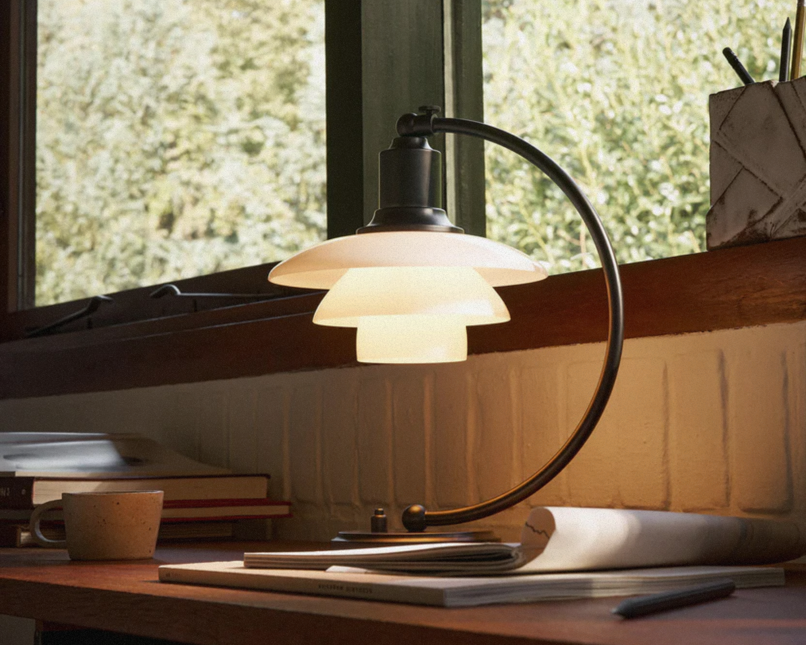 PH 2/2 Luna Table Lamp - Special Edition