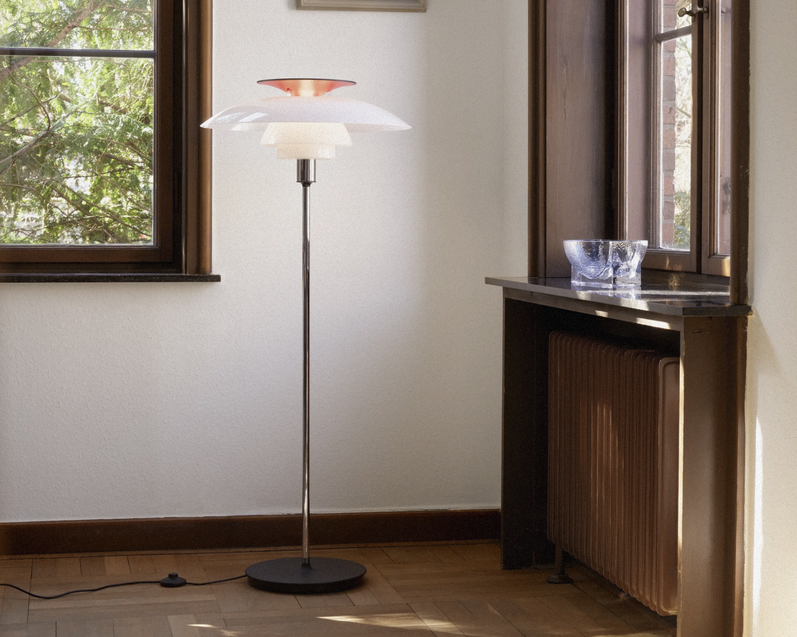 Lampu Lantai PH 80