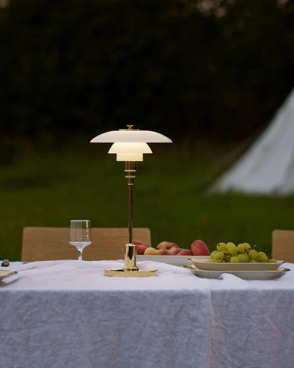 PH 2/1 Portable Lamp