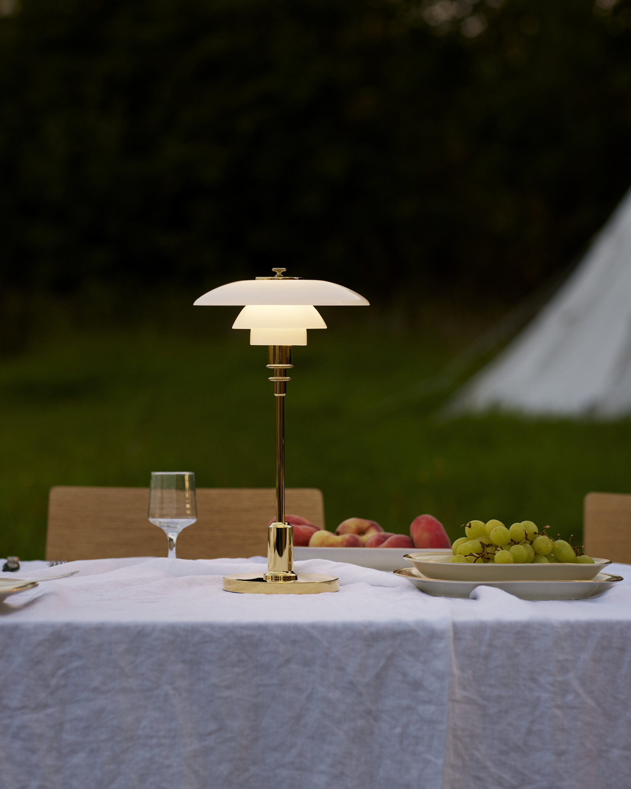 PH 2/1 Portable Lamp