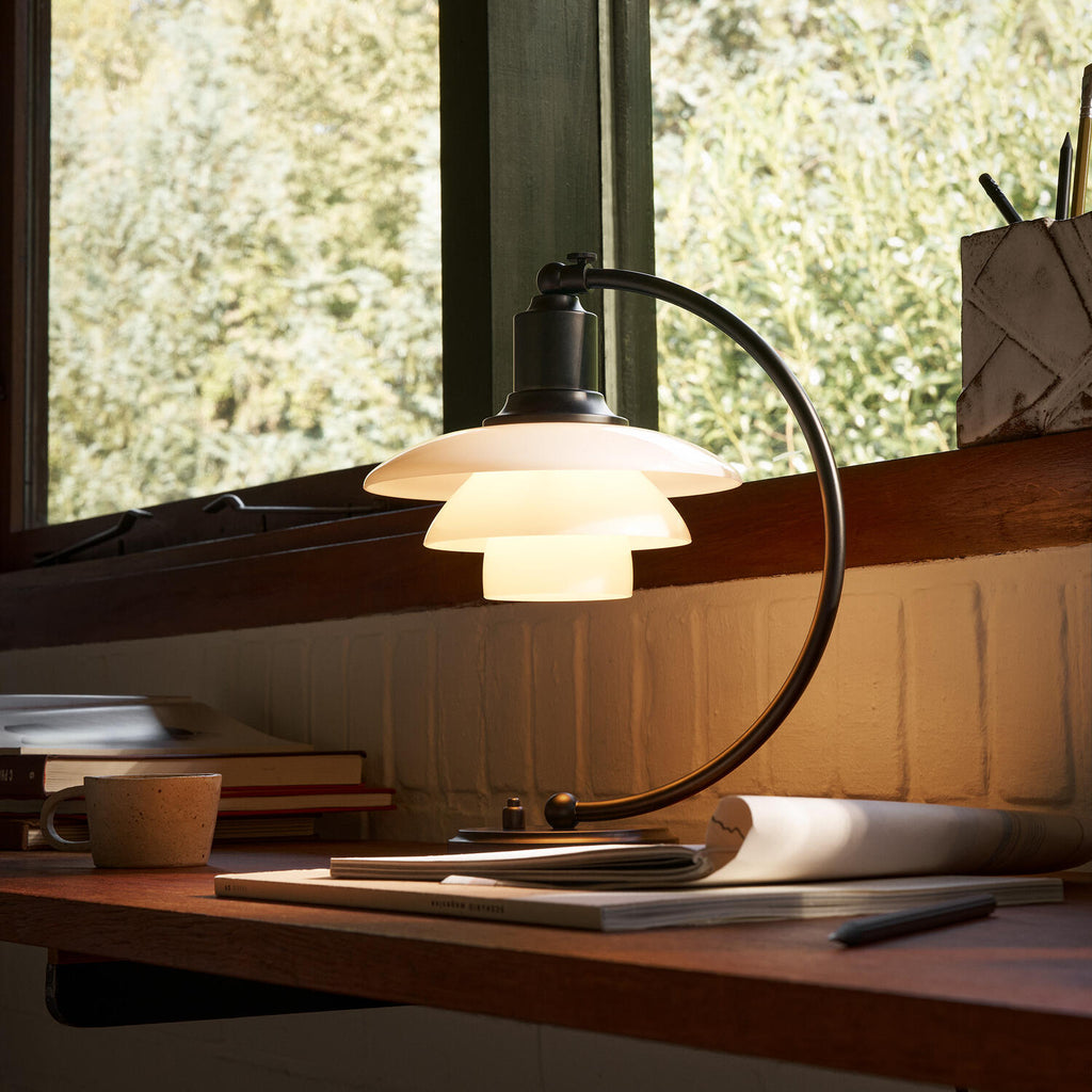 PH 2/2 Luna Table Lamp Special Edition