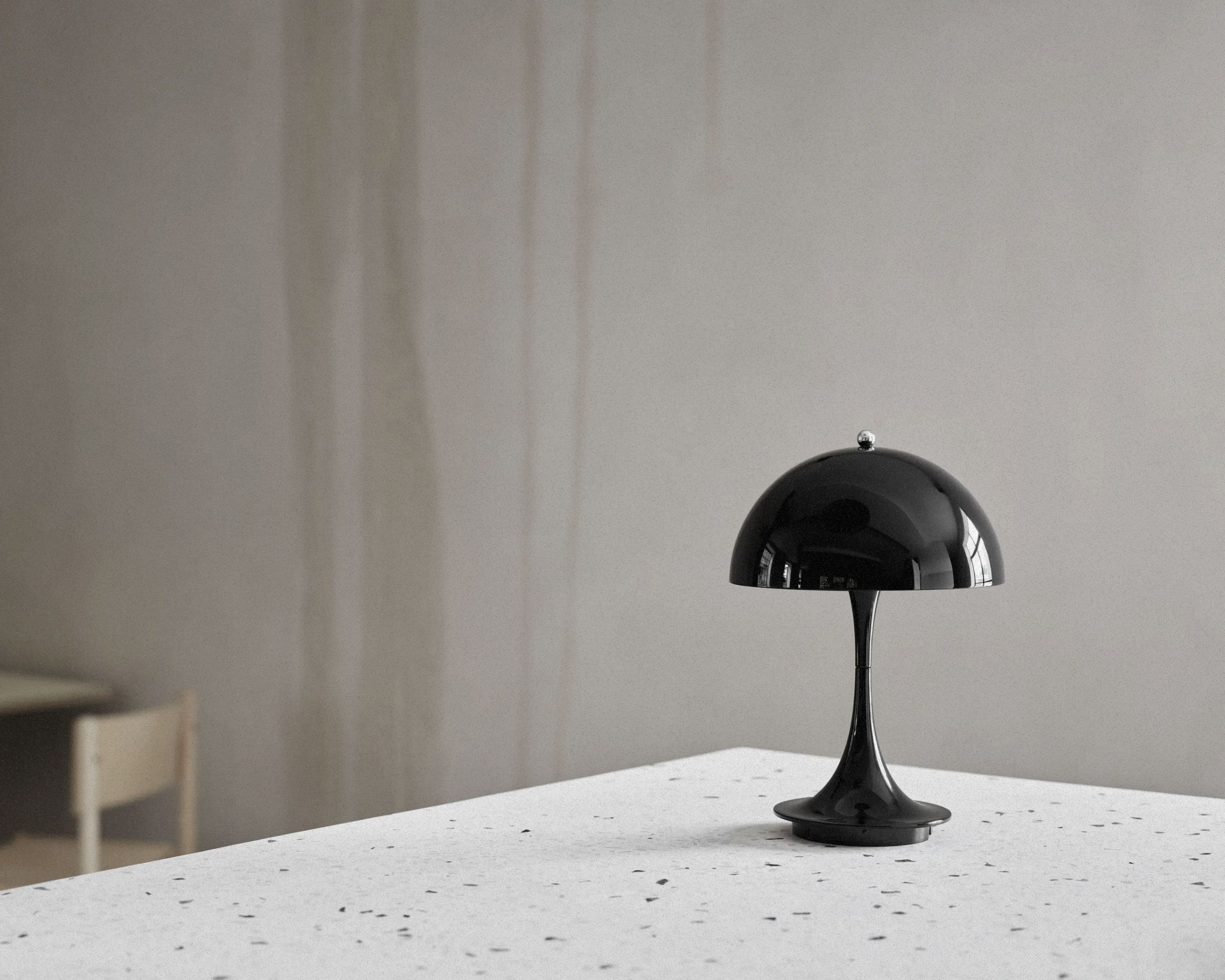 Panthella 160 Portable Lamp V3