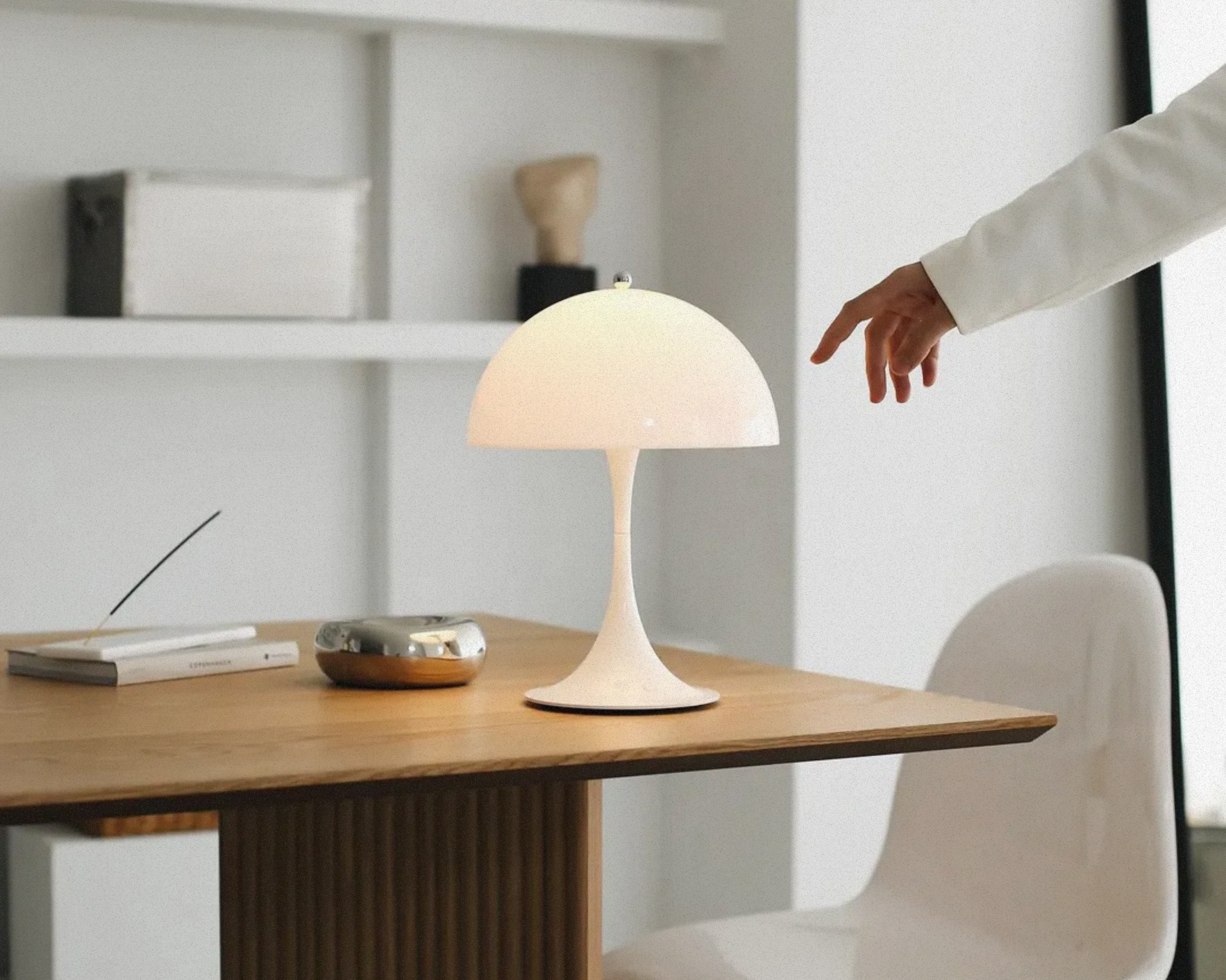 Panthella 250 Portable Lamp V3