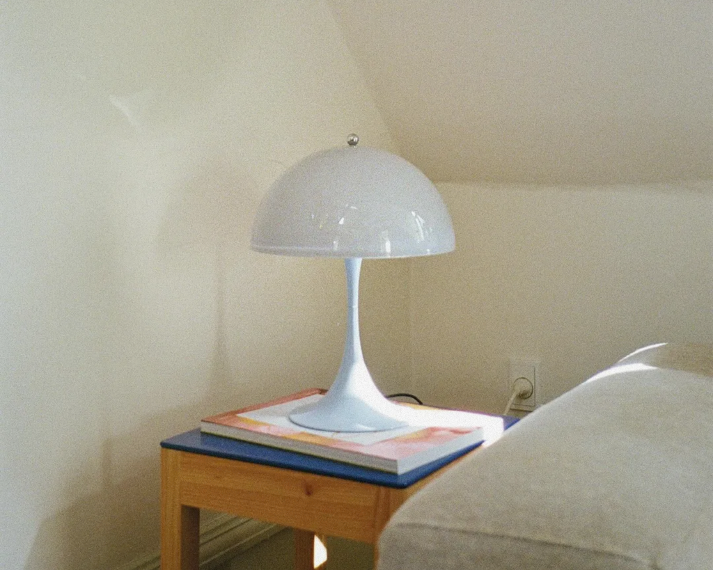 Panthella 250 Portable Lamp V3