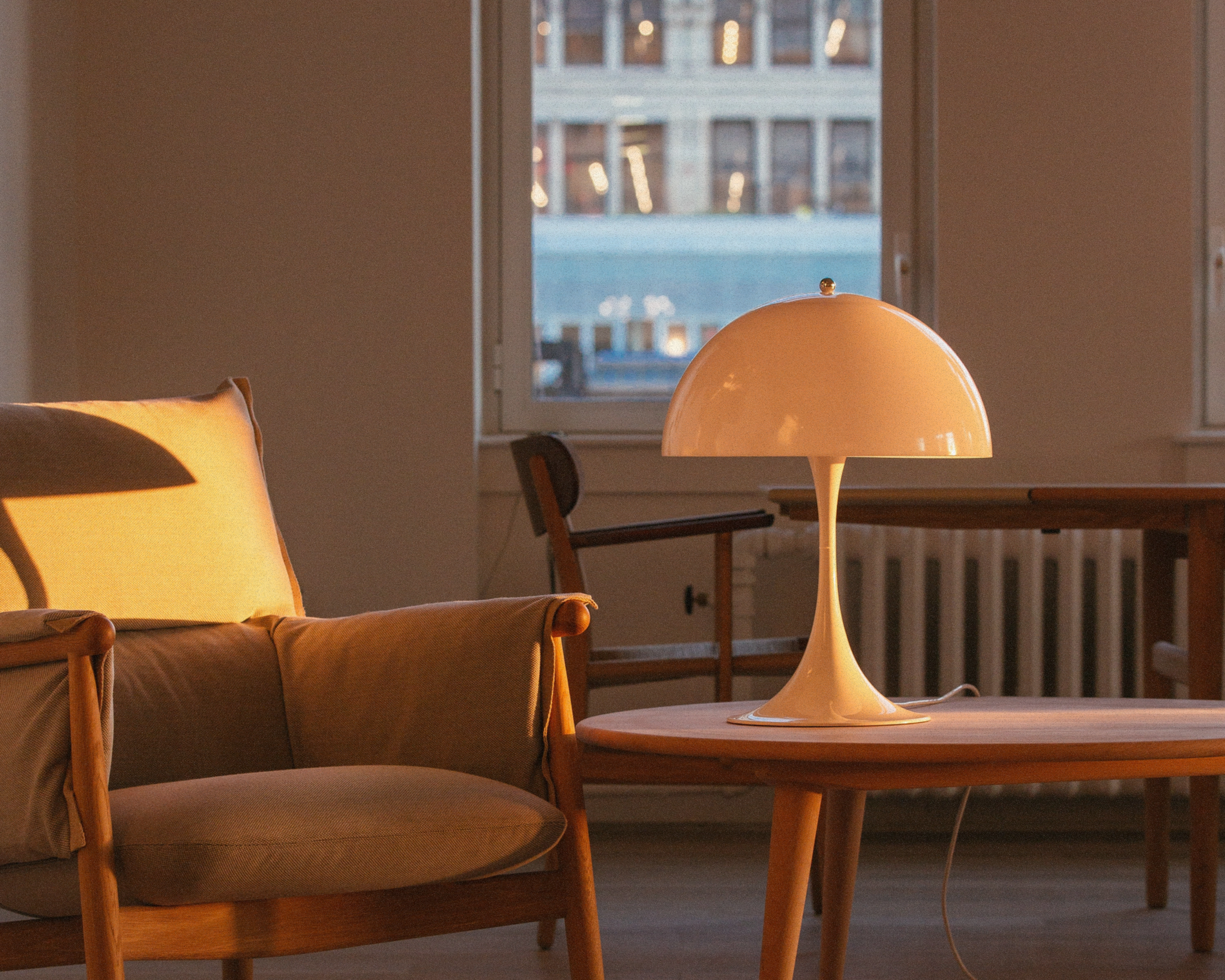 Panthella 400 Table Lamp
