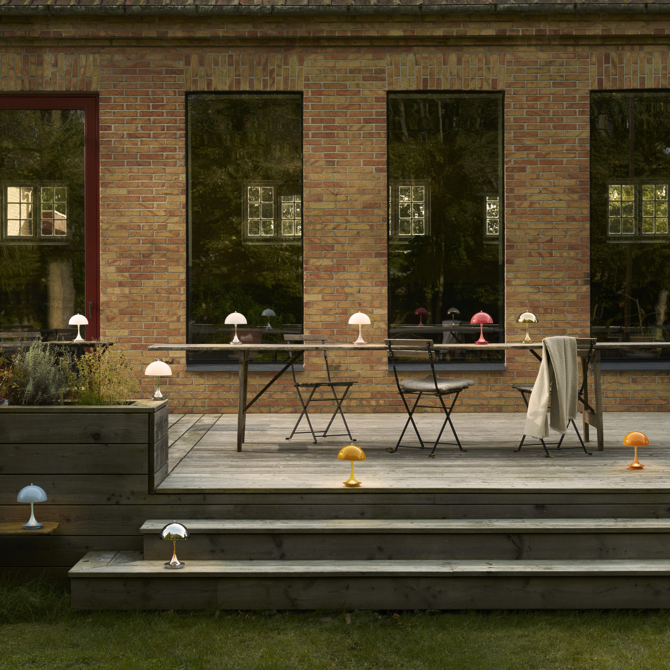 Panthella 160 Portable Lamp V3