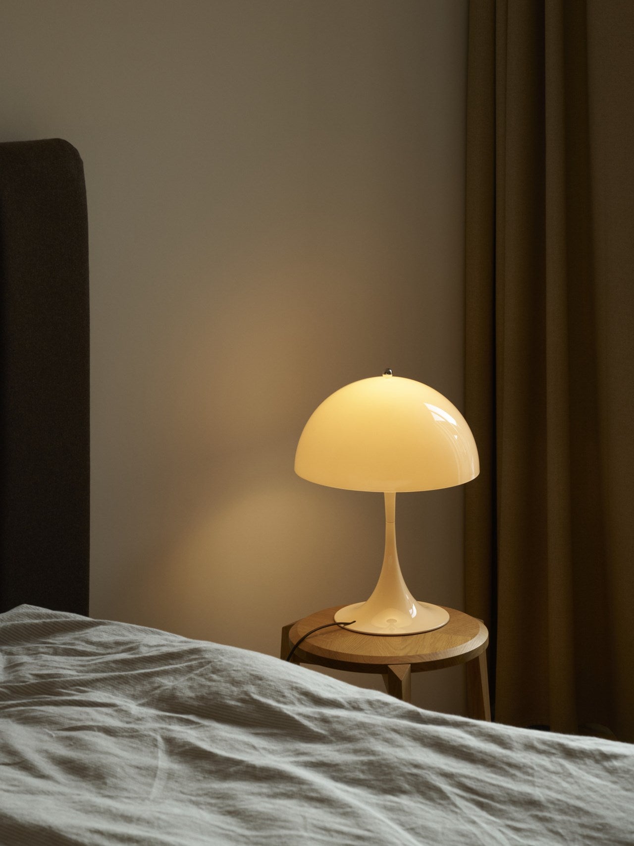 Panthella 320 Table Lamp