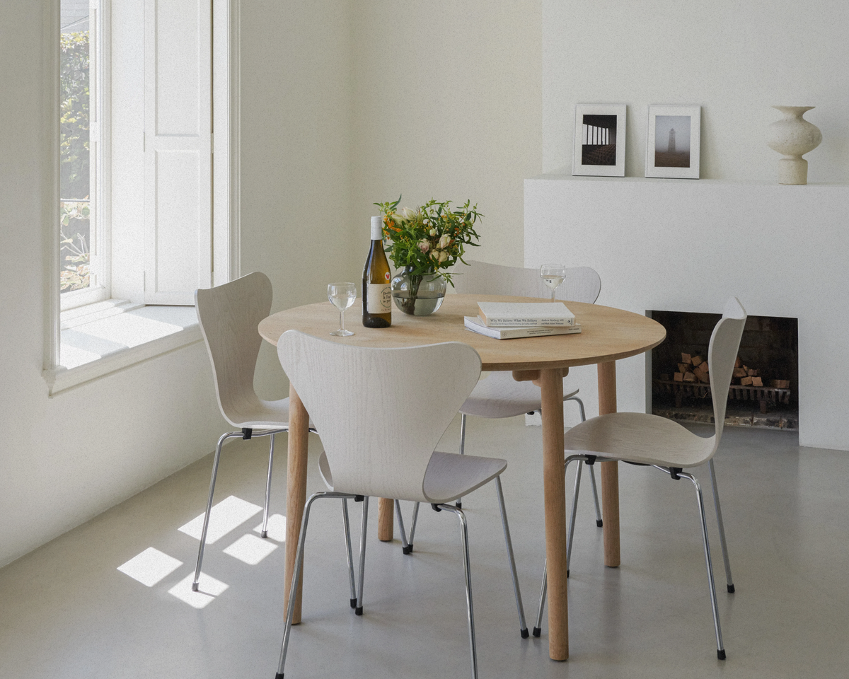 Series 7™ Chair - Coloured Veneer