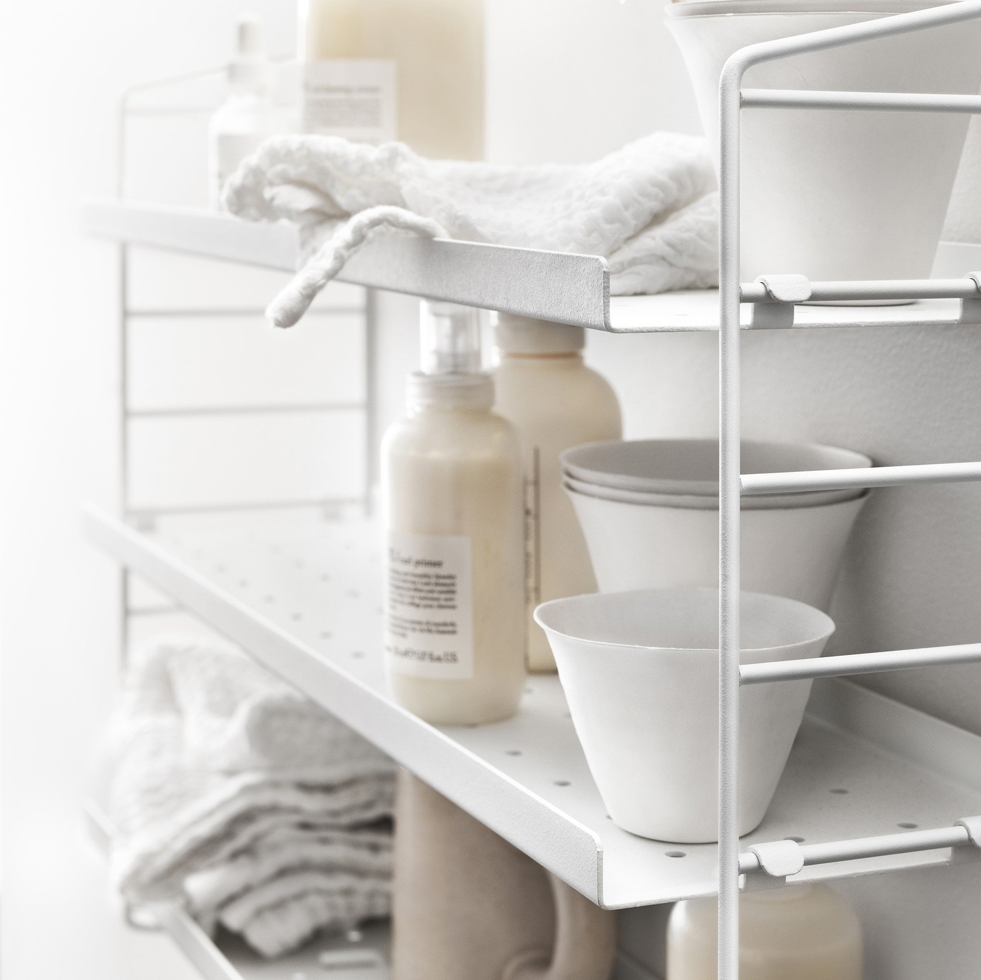 White String Pocket Metal