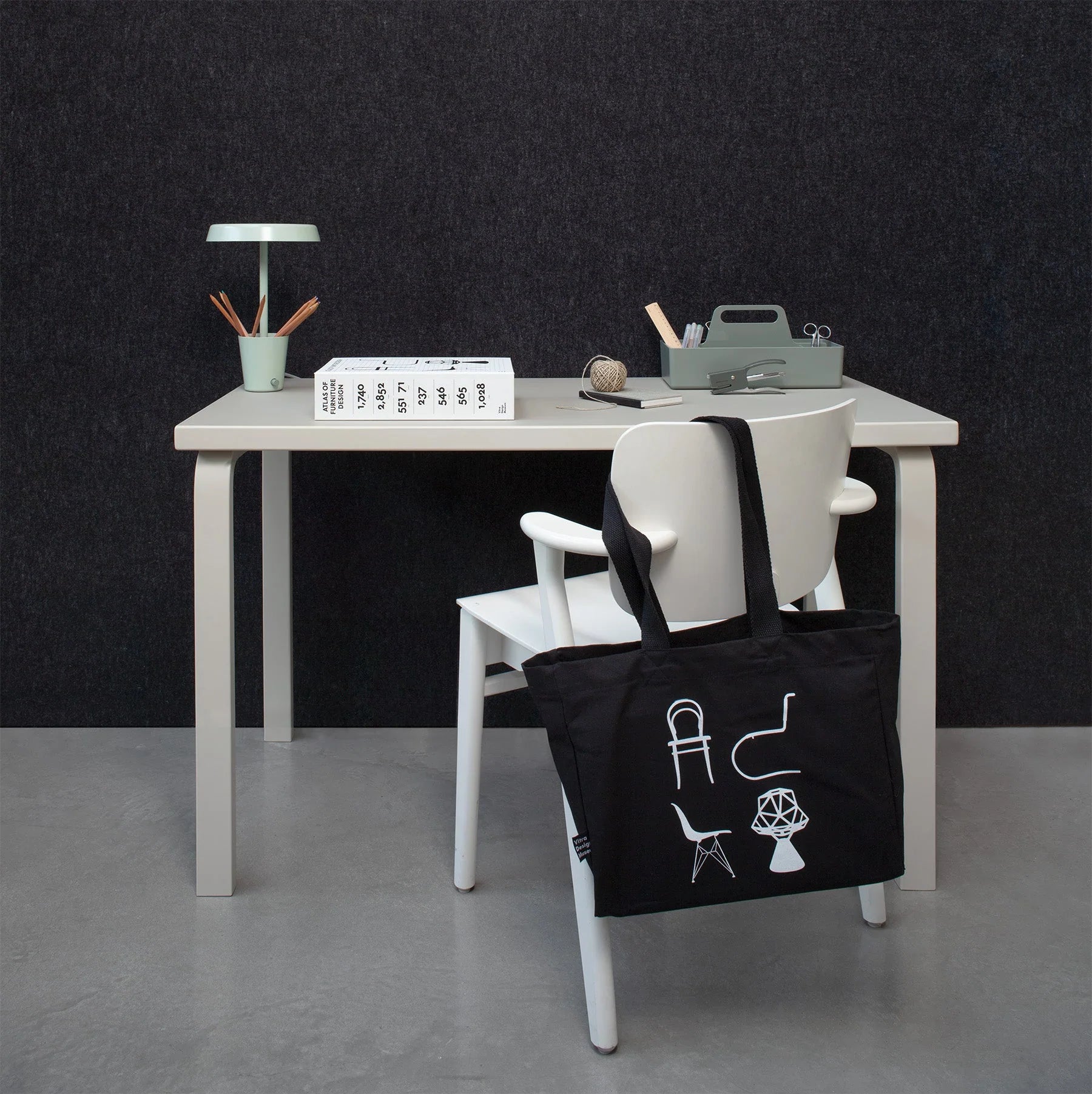 Tote Bag Atlas of Furniture Design